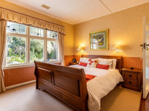 Shelbourne Villa
