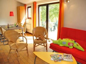 Cozy Bungalow With a Fireplace, Near the Forest, Near Virton