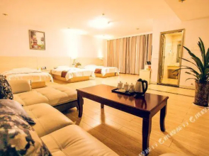 Xinyang JinGuan Express Hotel