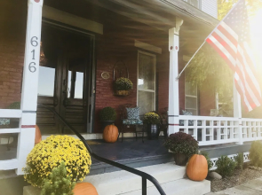 Evans Holly Grove Inn B&B