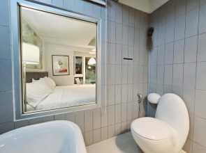 Somewhere to Escape - Hometel