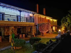 Aloni Hotel