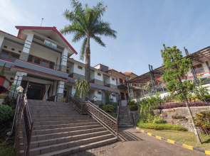 OYO 1339 Sinergi Hotel Tretes