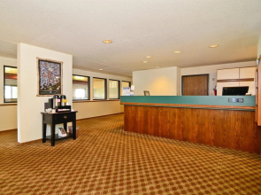 Super 8 by Wyndham Hayward WI