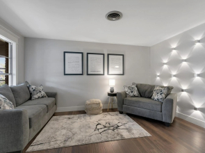 Gorgeous Home With Grill 5min From Mainst!