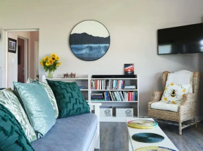 HERON COTTAGE - for your seaside holiday.
