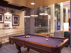 Aloft New York LaGuardia Airport