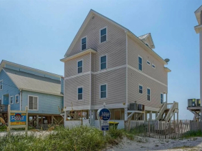 Fort Fun E by Meyer Vacation Rentals