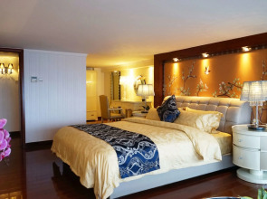 South & North International Apartment