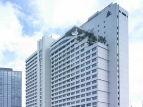 New World Makati Hotel