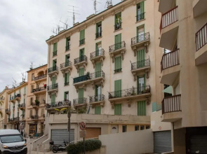 Contemporary Furnished Apartment With 2 Bedrooms in Corniche de la Riviera