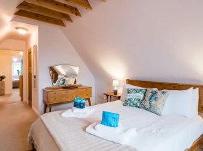 Whitstable's Beachcombers, Sleeps 10, Dog Friendly