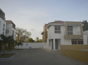 Pearl Apartments