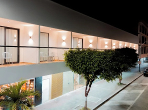 Hotels 111