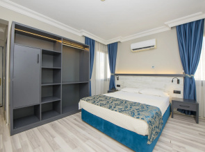 Golden Moon Hotel