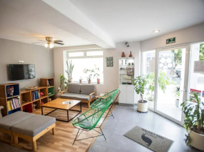 Hostal Tres Central