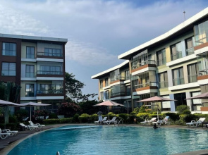 Peravi Suites at Pearl In The City