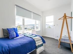 Surf N Stay Whangamata - Hostel