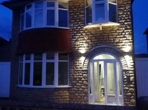 Lovely 4-bed House in Nottingham