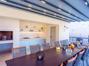 Villa Diva with 7 bedrooms, heated pool, sauna and fun zone, sea views