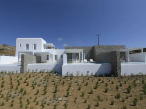 Ammonite Mykonos Private Suites