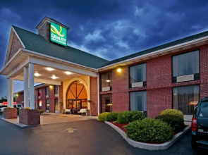 Quality Inn & Suites Somerset Downtown