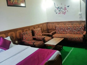 Hotel Tribhuwan by Goroomgo