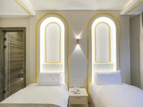 Pyramids Plateau Inn