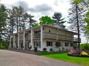 Lakeside Bed & Breakfast