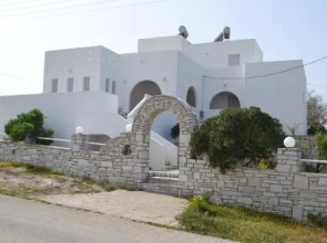 Aparthotel 3 Stars Naousa