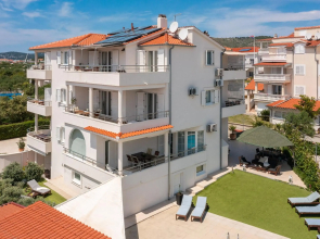 Apartment Tihi 2