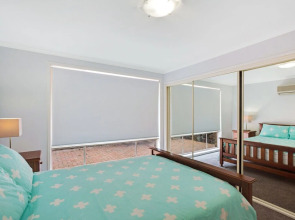 Ullora Close, 61