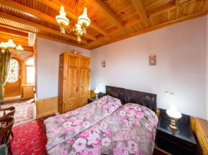 Guest House