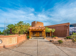 Super 8 by Wyndham Albuquerque West/Coors Blvd