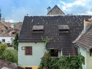 Burg Hostel