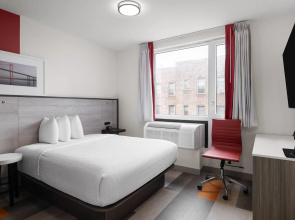 Ramada By Wyndham Brooklyn Near Flatbush