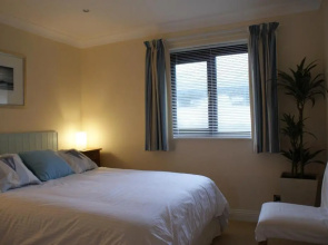 23 Burgh Island Causeway