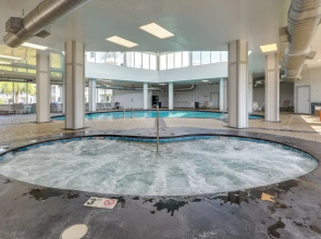 Walk to Beach! Gulf Shores Escape w/ Indoor Pool