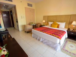 Parkside Suites Hotel Apartment