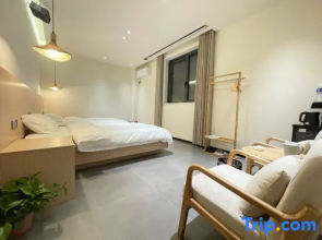 Gudu Liangshe B&B (Luoyi Ancient City Cross Street Branch)