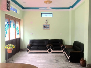 City Guest House and Family Restaurant