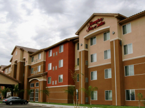 Hampton Inn & Suites Bakersfield North-Airport