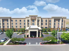 Hampton Inn And Suites Madera