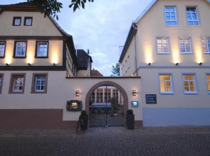 Bella Riva Hotel