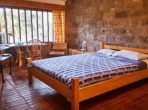 Villa Rock Stop Falls