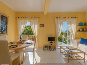 Ceu Azul - Elevated villa with stunning views and big garden