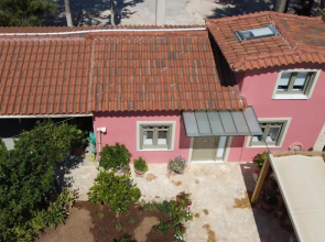 For4 seasons new-home2 near airport