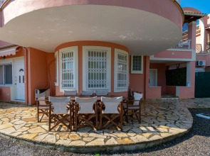 Villa Leo 2 , Dassia