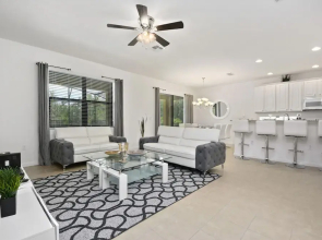 Veranda Palms by VHC Hospitality