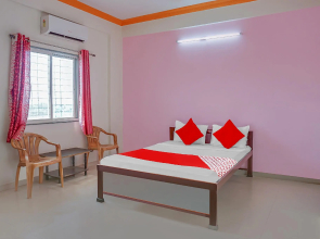 OYO Flagship 83107 Surya Lodge
